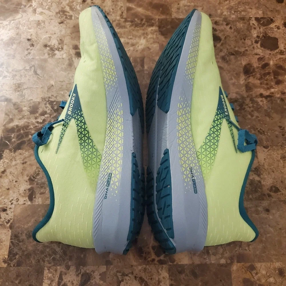 Brooks Men's Hyperion Tempo In Green Kayaking Size 11.5 US MSRP $150 running gym